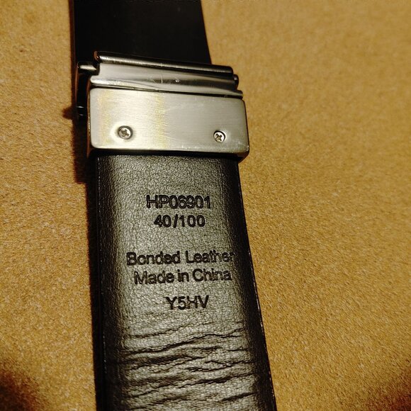 Perry Ellis Designer Bonded Leather Belt 1.5 Textured Metallic Buckle Black Size - Picture 4 of 8